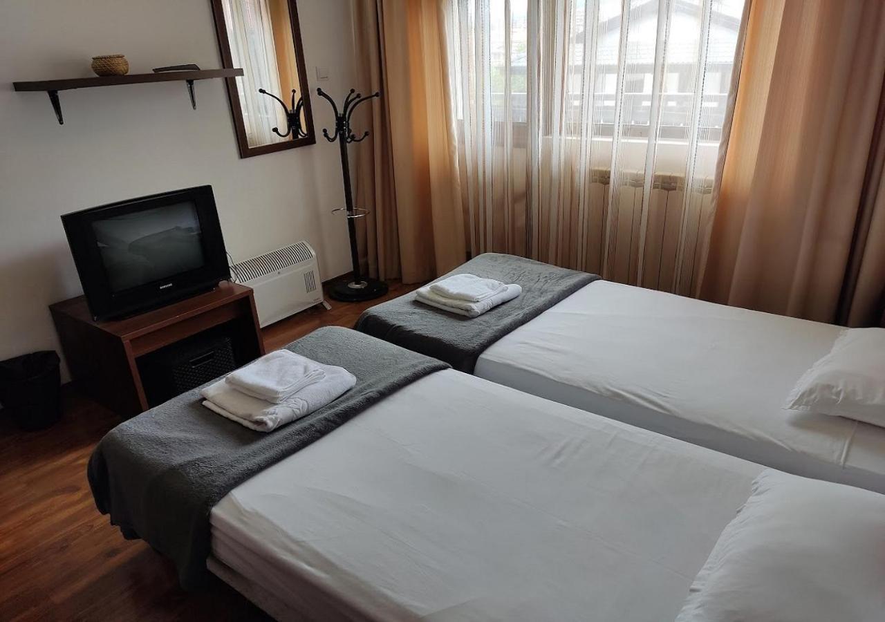 Family 2 Bed Apartment In Bansko Exterior photo